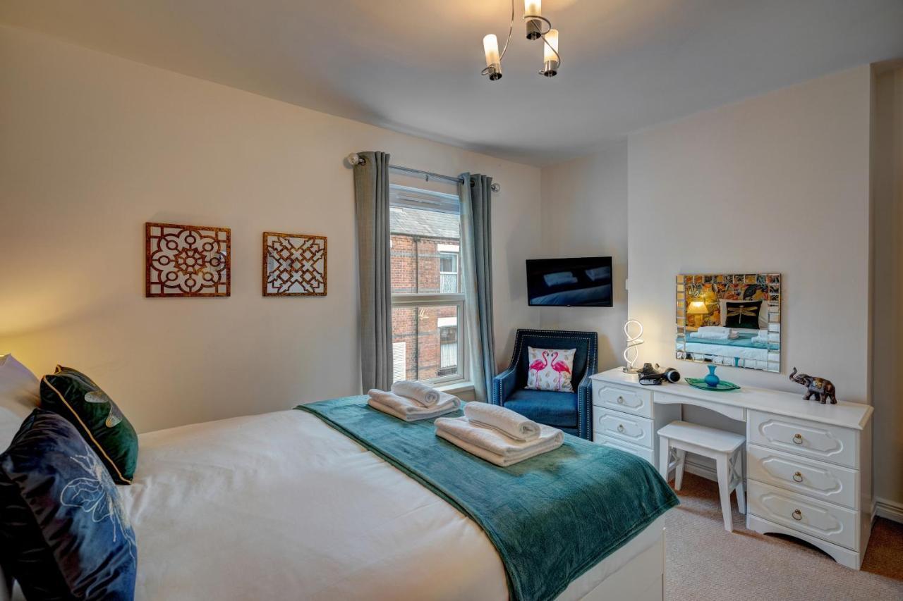 *New* Chester Canal Side 2 Bed Character Home Exteriér fotografie