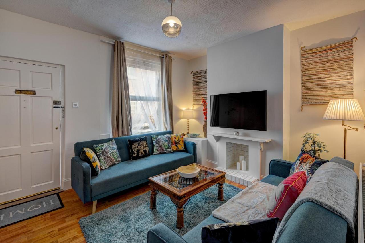 *New* Chester Canal Side 2 Bed Character Home Exteriér fotografie